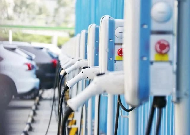 <b>布局充電樁散熱風扇多年，三巨電機助力新能源汽車充電樁建設</b>