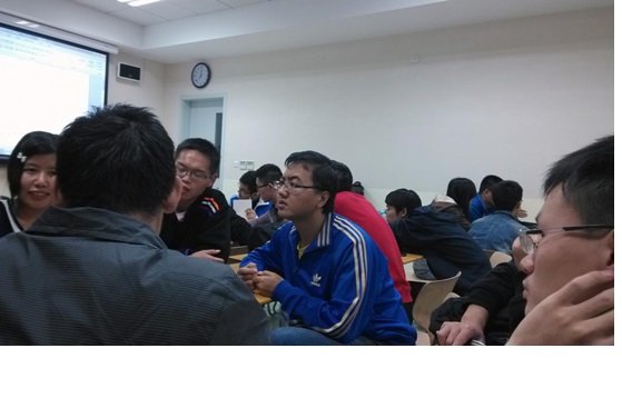 热烈讨论.jpg